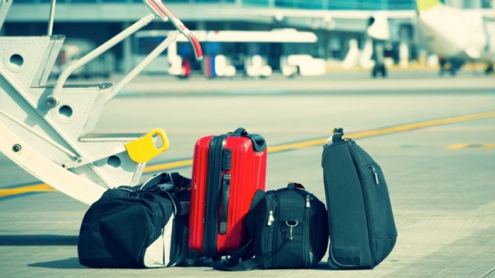 Как в аэропортах с легкостью вскрывают чемоданы и как защитить багаж